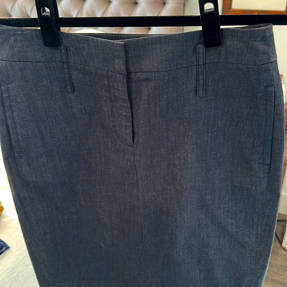 Chambray/Twill Pencil skirt by Ann Taylor Loft, Sz 2, gently used-dry cleaned :)